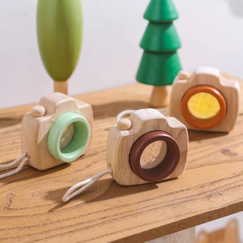 Kids Outdoor Adventure - Lupa de Madera con Forma de